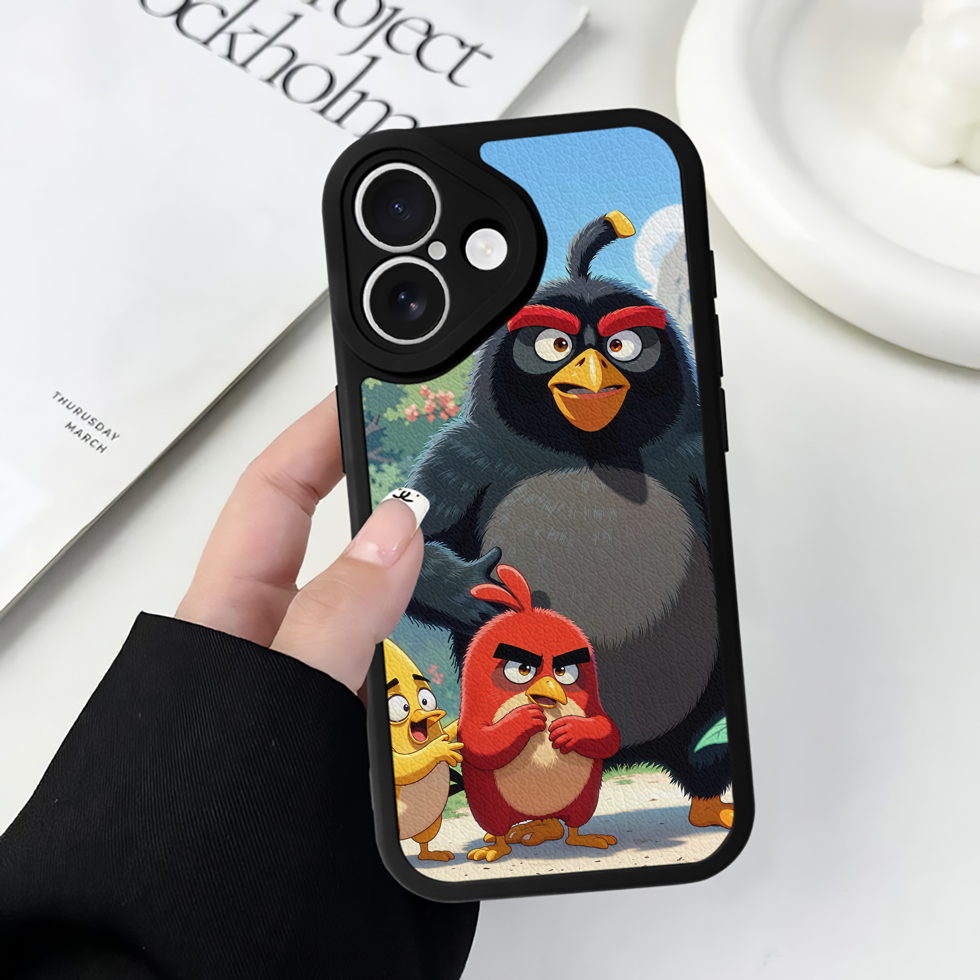 （画像用） Angry Birds アングリーバード 【iPhone 16シリーズ対応】シリコンスマホケース（レザー調） 材質：シリコン